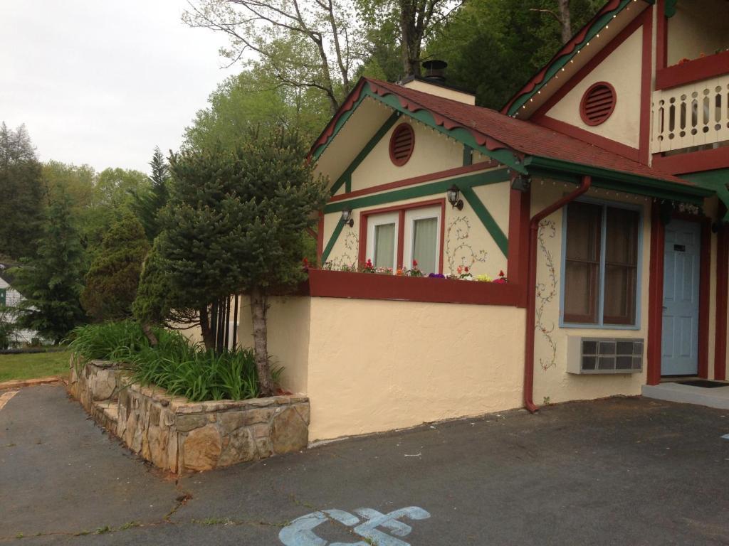 Heidi Motel - Helen Exterior photo